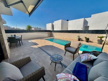 o1j8debld0d28qvo1dkl1j2519i91t