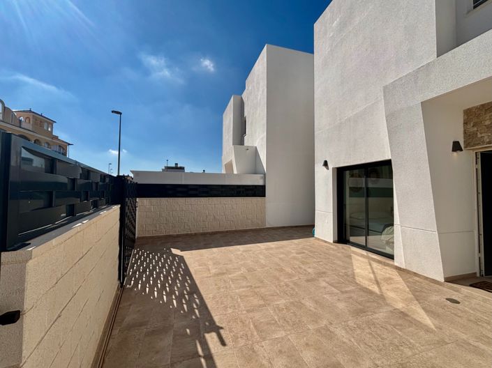 Image No.6-2 Bed Villa for sale