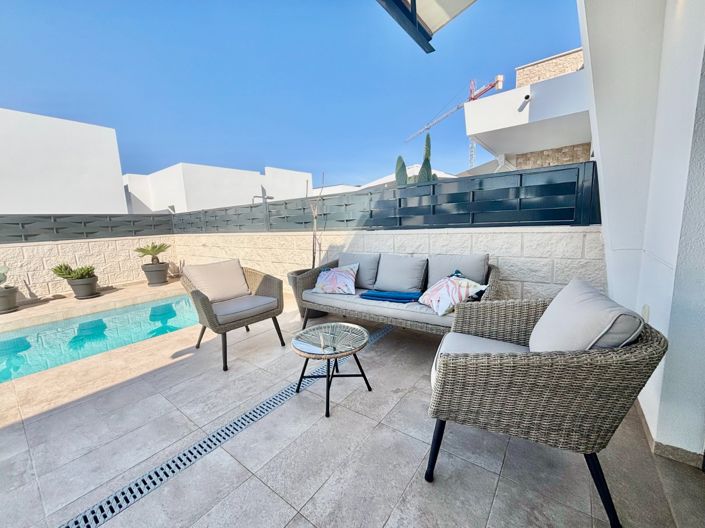 Image No.8-2 Bed Villa for sale