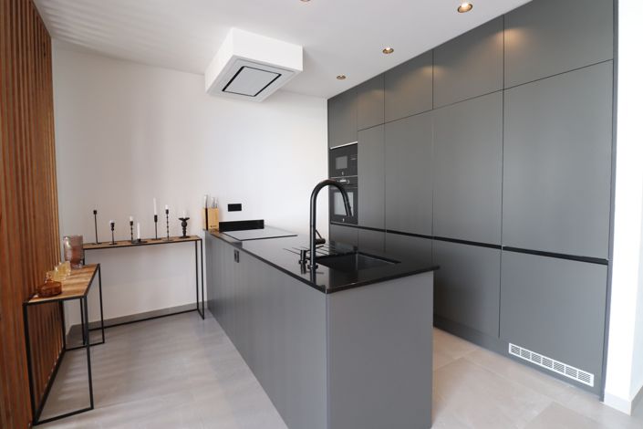 Image No.12-3 Bed Townhouse for sale