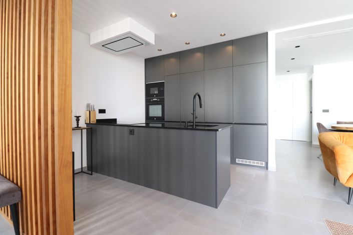 Image No.15-3 Bed Townhouse for sale