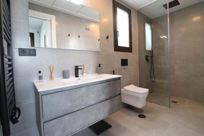 Image No.34-3 Bed Townhouse for sale