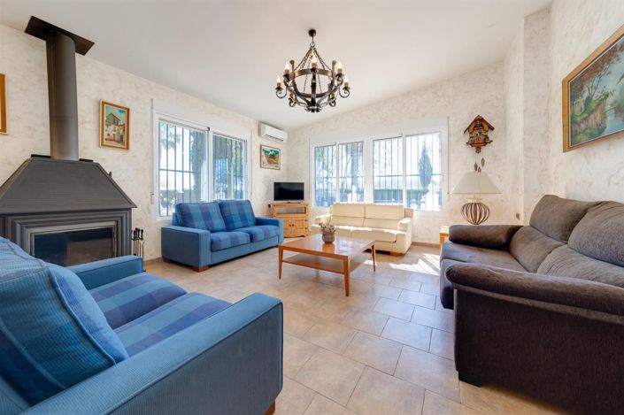 Image No.10-4 Bed Villa for sale