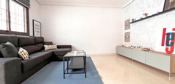 Image No.4-3 Bed House for sale