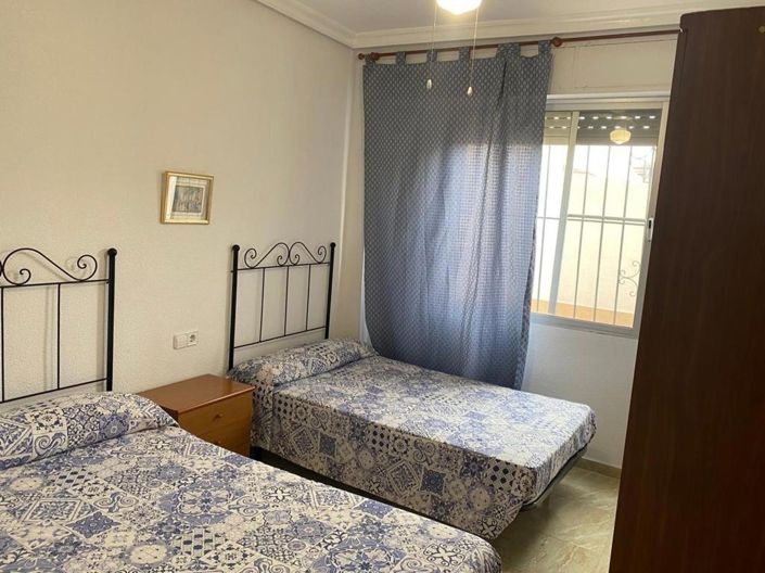 Image No.20-3 Bed House for sale