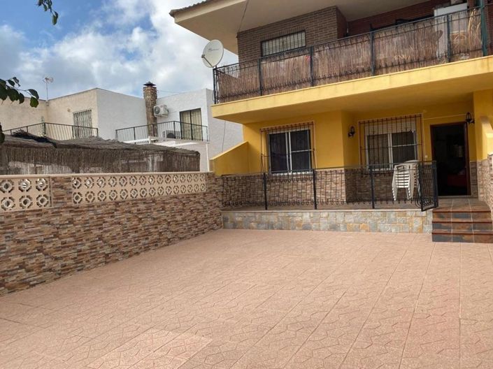 Image No.5-3 Bed House for sale