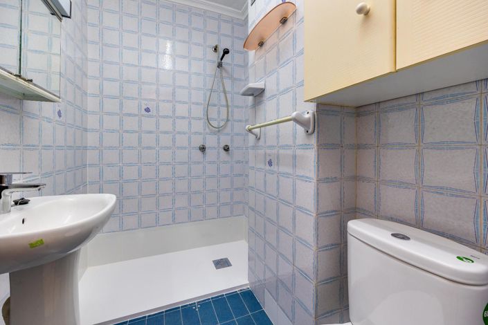 Image No.2-4 Bed Apartment for sale