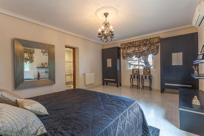 Image No.34-5 Bed Villa for sale