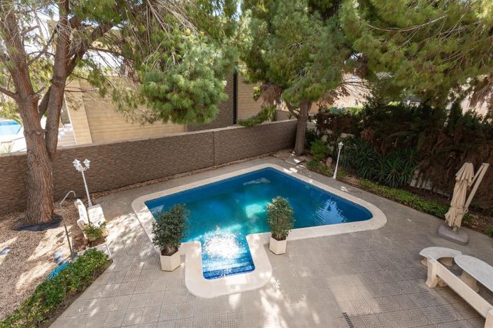 Image No.37-5 Bed Villa for sale