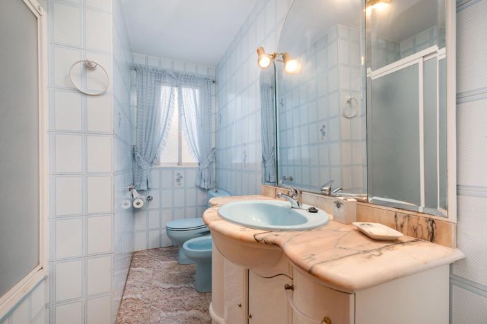 Image No.9-4 Bed Apartment for sale