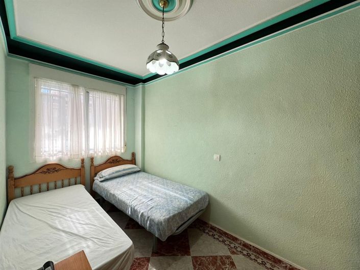 Image No.20-3 Bed House for sale