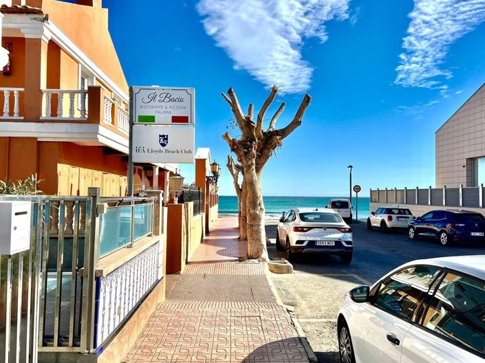 Image No.27-3 Bed House for sale