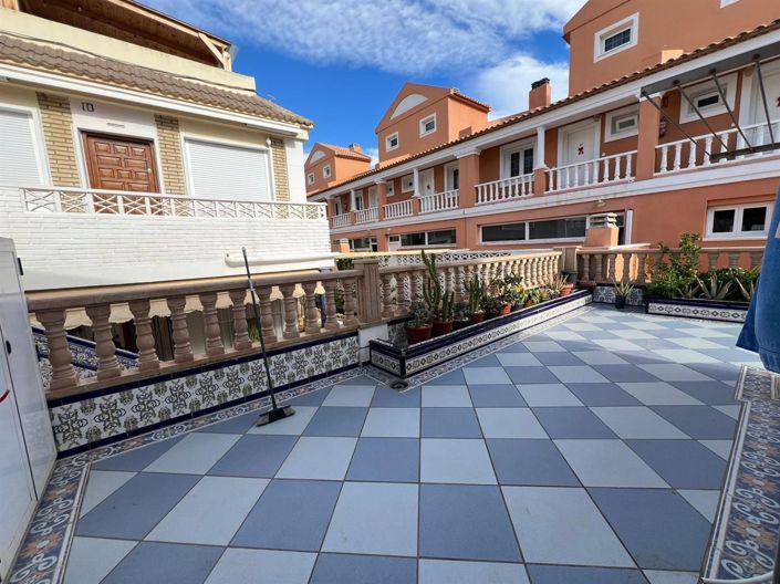 Image No.7-3 Bed House for sale