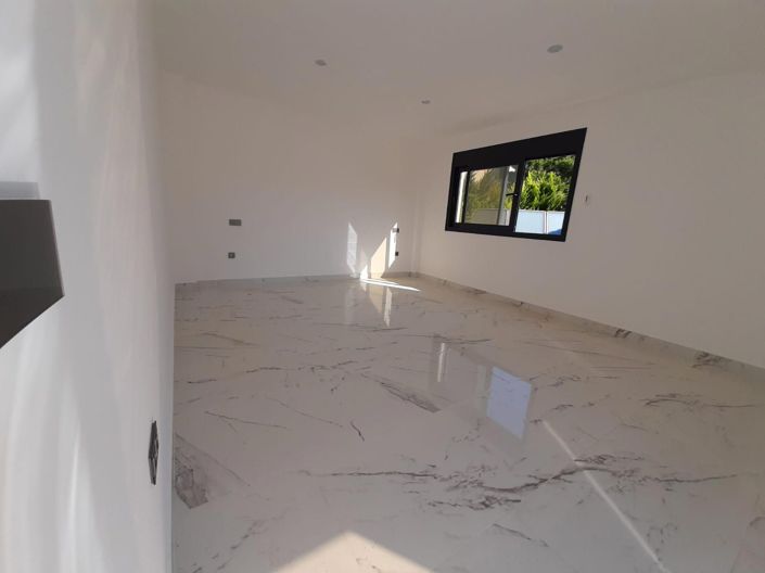 Image No.27-4 Bed Villa for sale