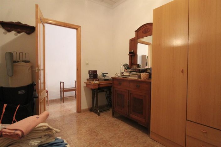 Image No.10-2 Bed Villa for sale