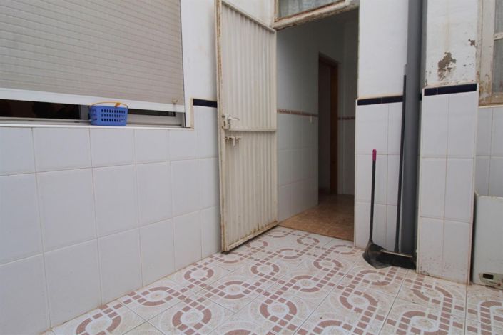 Image No.20-2 Bed Villa for sale