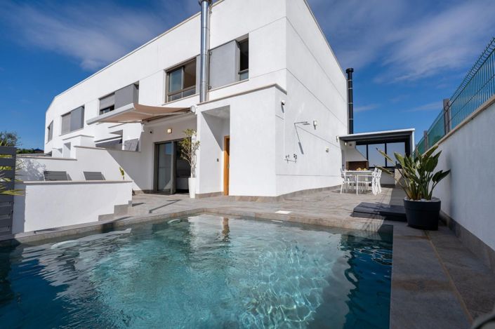 Image No.14-3 Bed House for sale