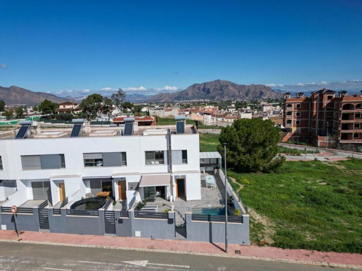 Image No.2-3 Bed House for sale