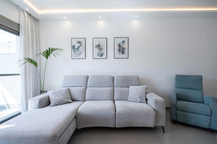 Image No.24-3 Bed House for sale