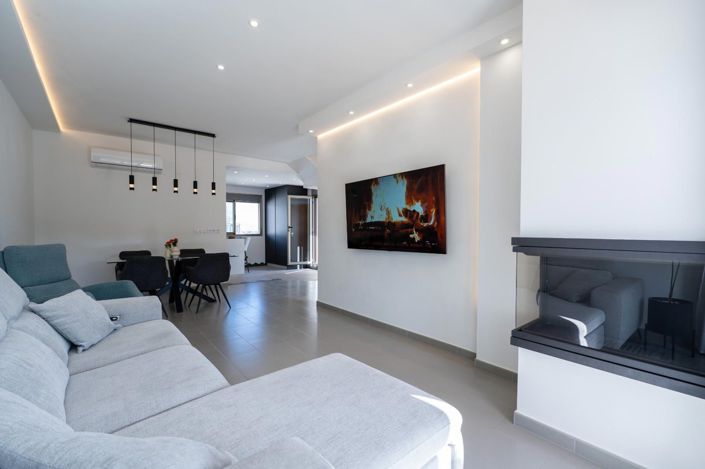 Image No.28-3 Bed House for sale