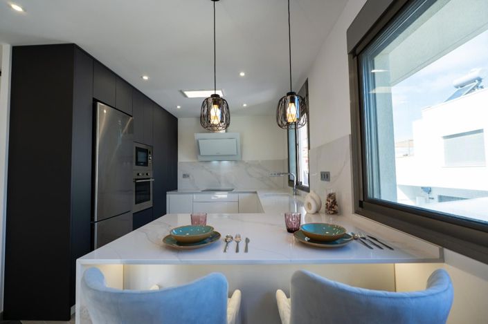 Image No.31-3 Bed House for sale