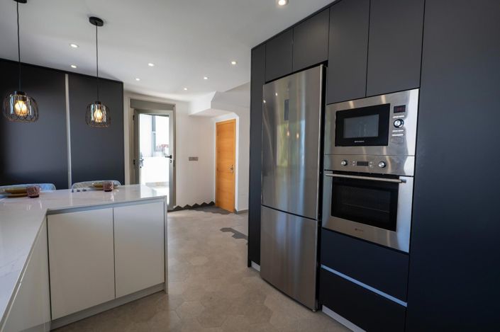 Image No.34-3 Bed House for sale