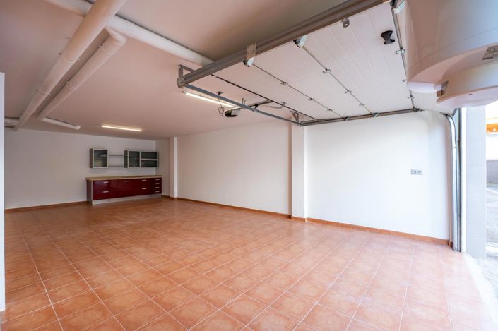 Image No.35-3 Bed House for sale