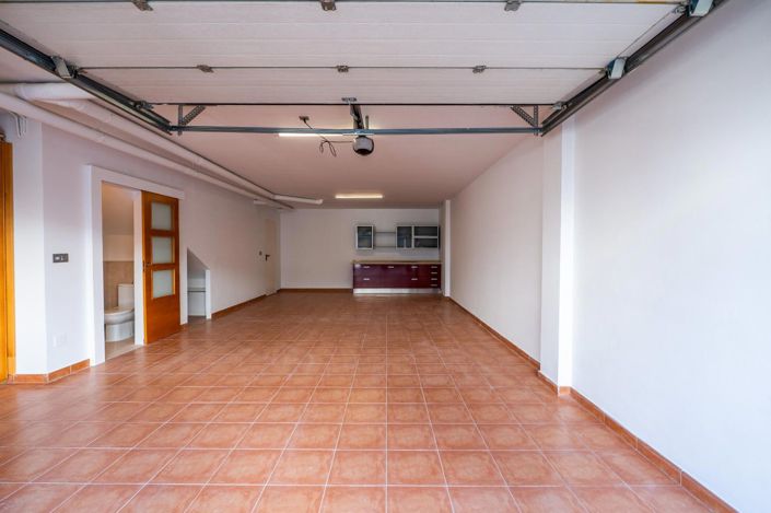 Image No.36-3 Bed House for sale