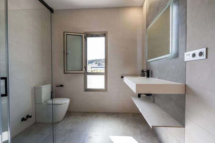 Image No.41-3 Bed House for sale