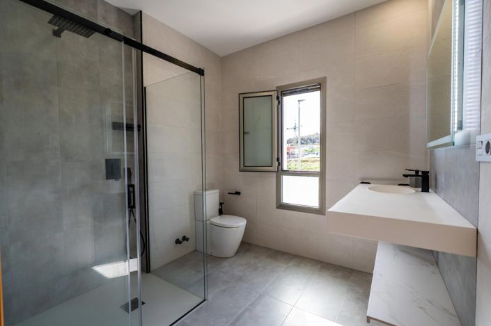 Image No.42-3 Bed House for sale