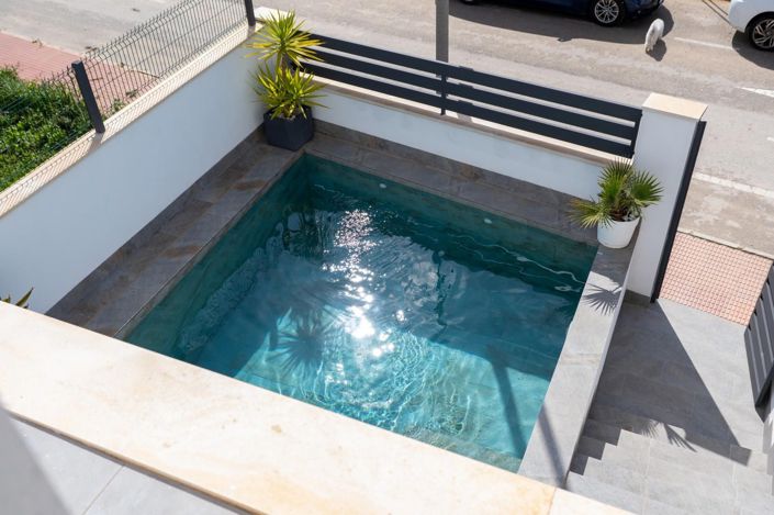 Image No.43-3 Bed House for sale