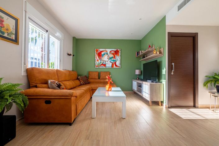 Image No.14-2 Bed House for sale