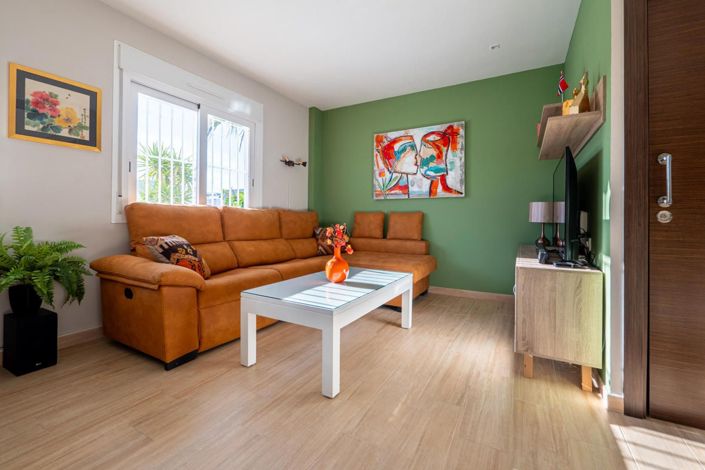 Image No.15-2 Bed House for sale