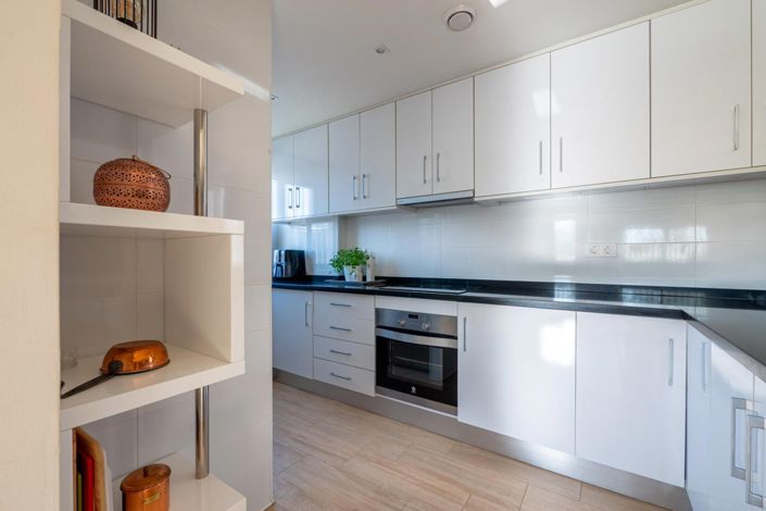 Image No.18-2 Bed House for sale