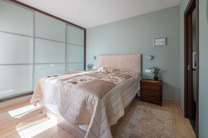 Image No.24-2 Bed House for sale