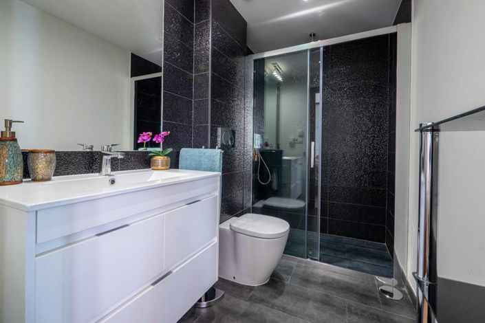 Image No.26-2 Bed House for sale