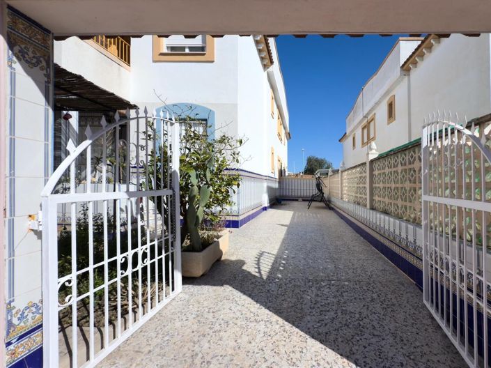 Image No.19-2 Bed Bungalow for sale