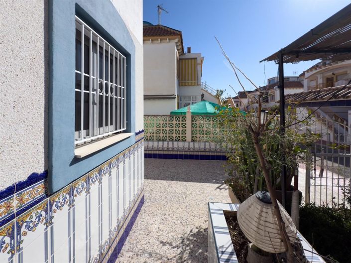 Image No.33-2 Bed Bungalow for sale