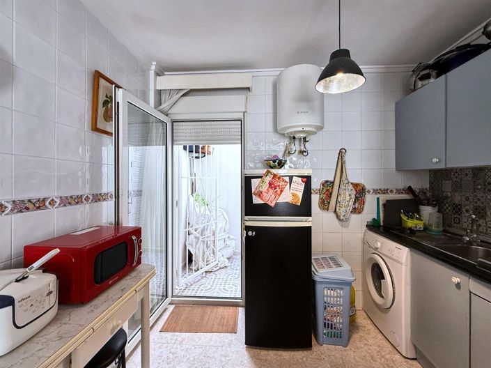 Image No.38-2 Bed Bungalow for sale