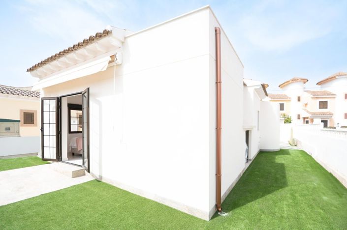 Image No.5-3 Bed Villa for sale