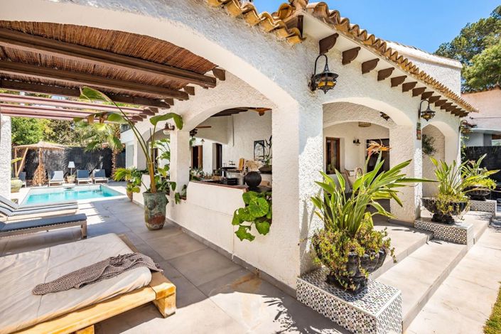 Image No.11-5 Bed Villa for sale