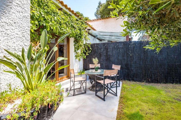 Image No.17-5 Bed Villa for sale