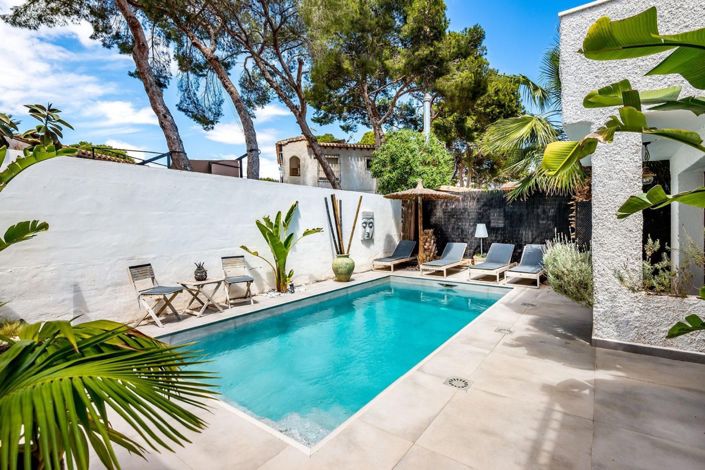 Image No.3-5 Bed Villa for sale