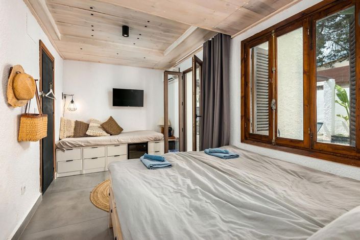 Image No.30-5 Bed Villa for sale