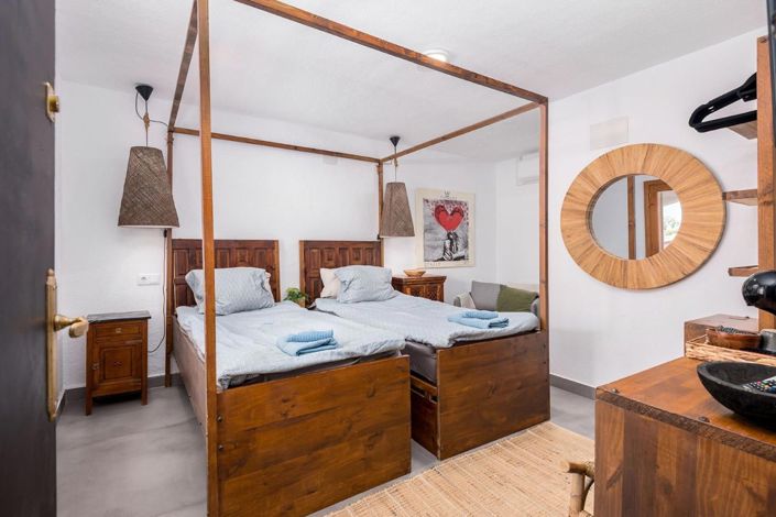 Image No.34-5 Bed Villa for sale