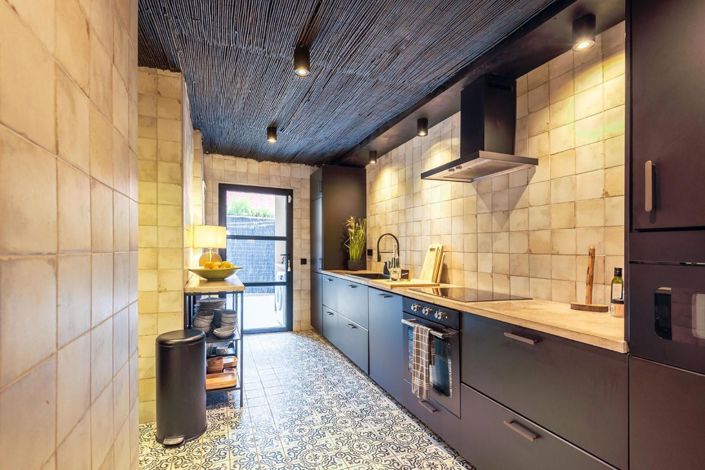 Image No.48-5 Bed Villa for sale