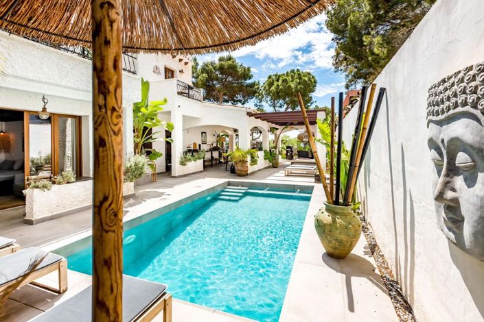 Image No.5-5 Bed Villa for sale