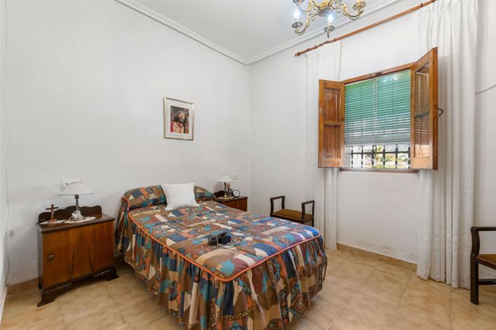 Image No.6-4 Bed Villa for sale