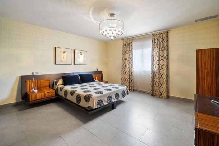 Image No.17-4 Bed Villa for sale