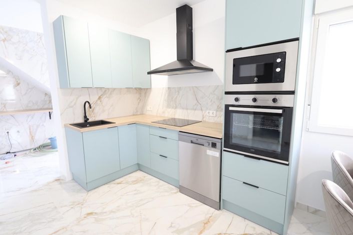 Image No.20-3 Bed House for sale